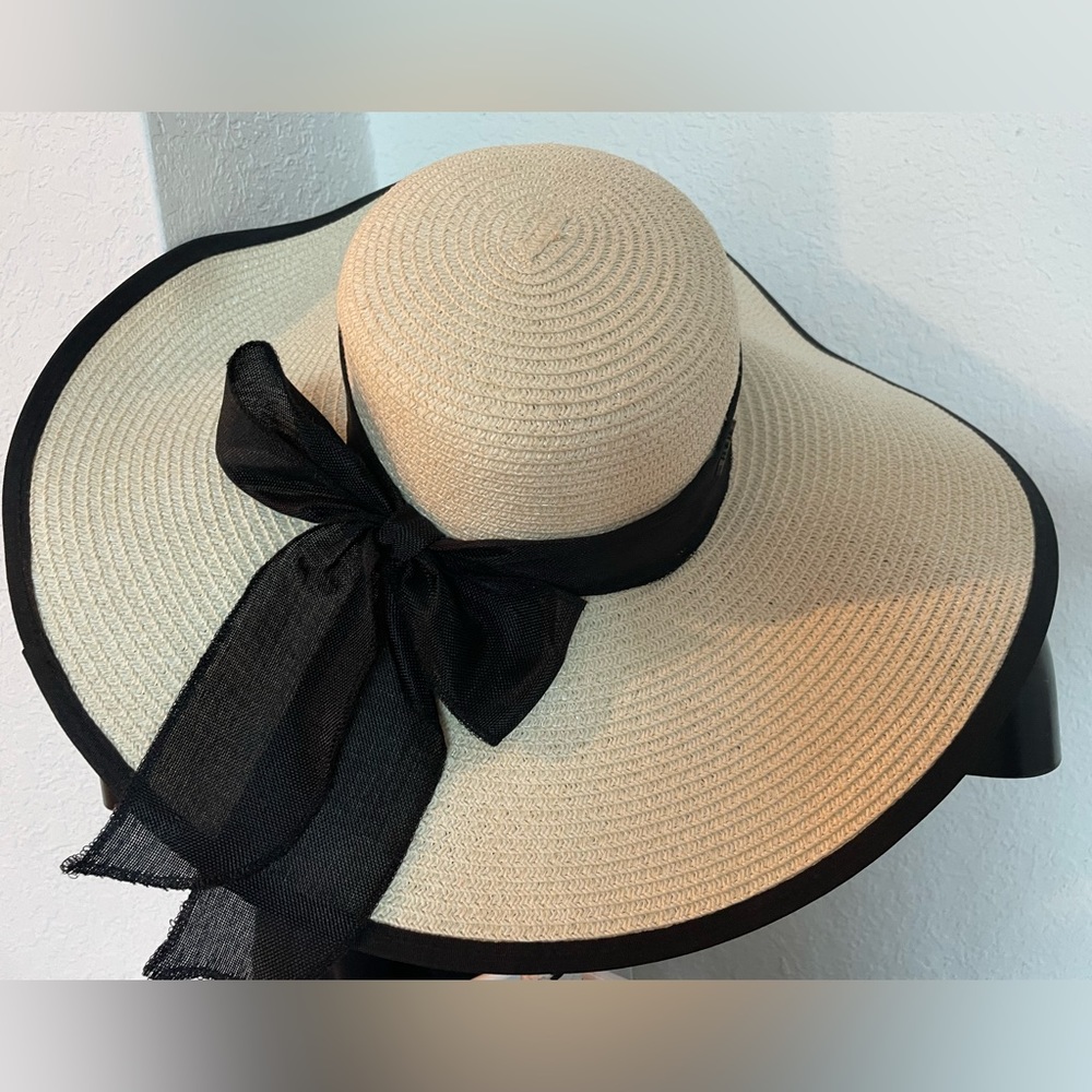 Nice beach hat 👒